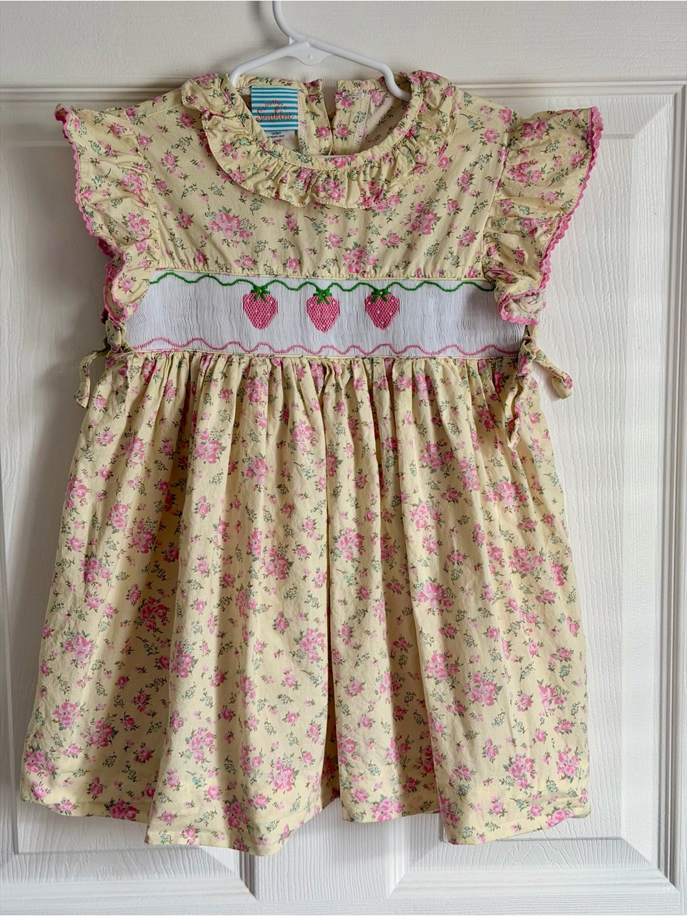 Southern Sunshine vintage yellow floral print toddler dress  100% Cotton Size 4T